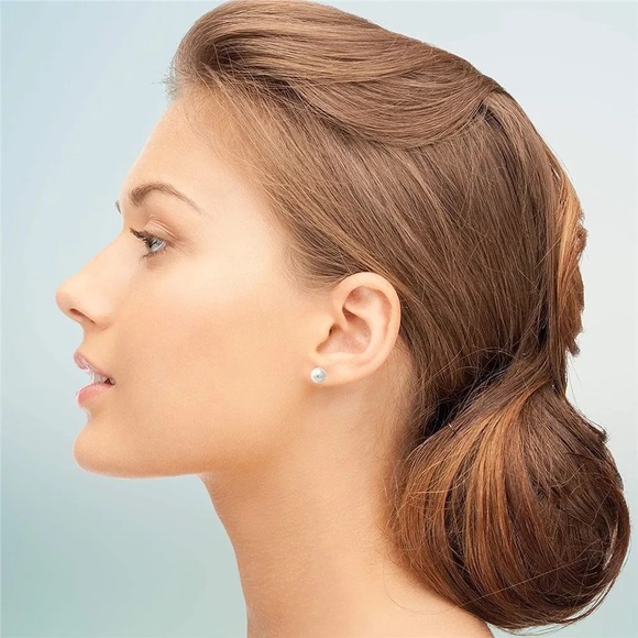 Sterling Silver Peach tone pearl studs - Picture 2 of 2